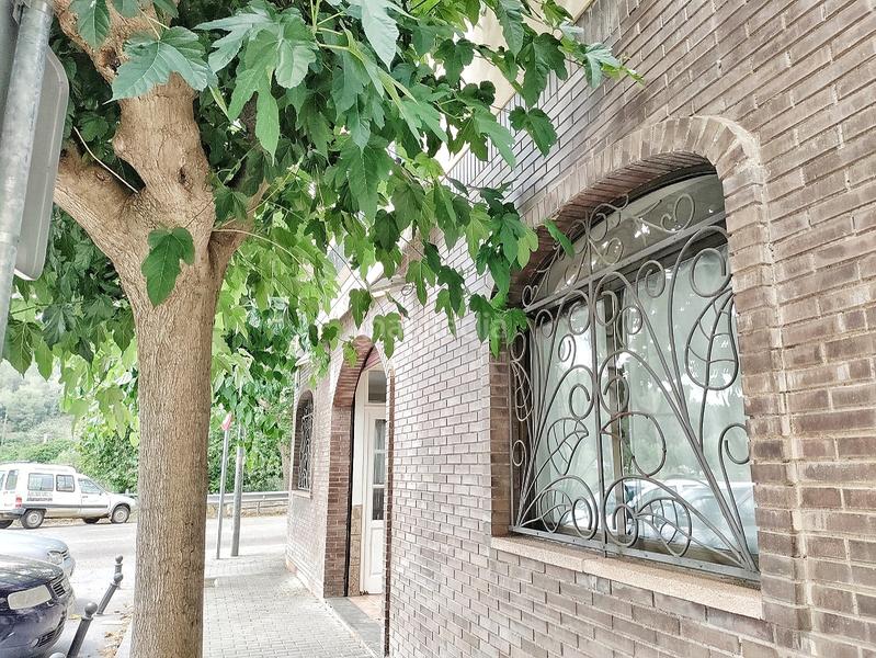 Foto 0ee53a1b-a0cf-493d-acd8-5136f10cd61b. Edifici a Riudecols