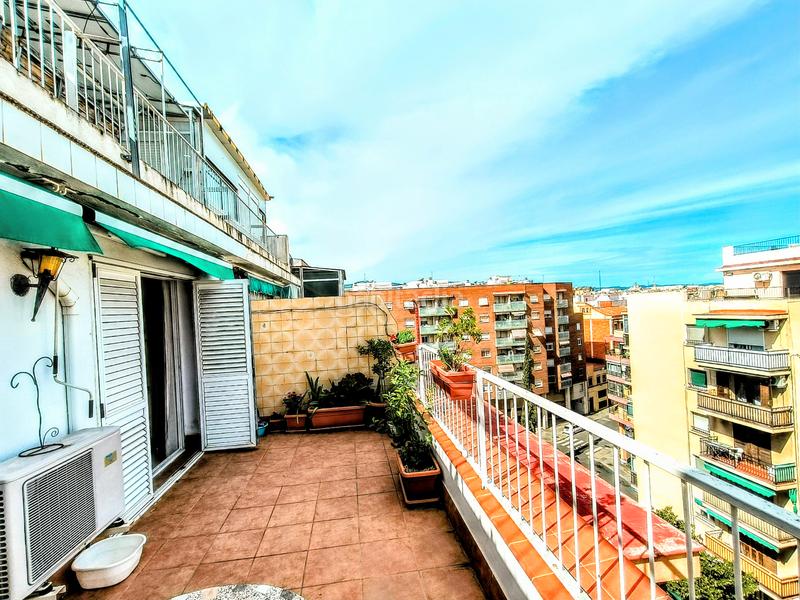 Foto 59771545-5943-4666-95a1-c802608f3a2f. Àtic a carrer de la sardana 14-6 a Centre Reus