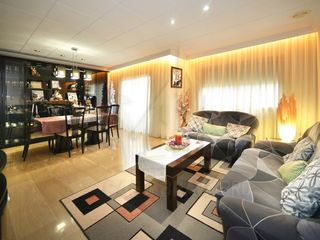 Casa a Vilartagues-Tueda de Dalt. Amplia vivienda en sant feliu de guixols