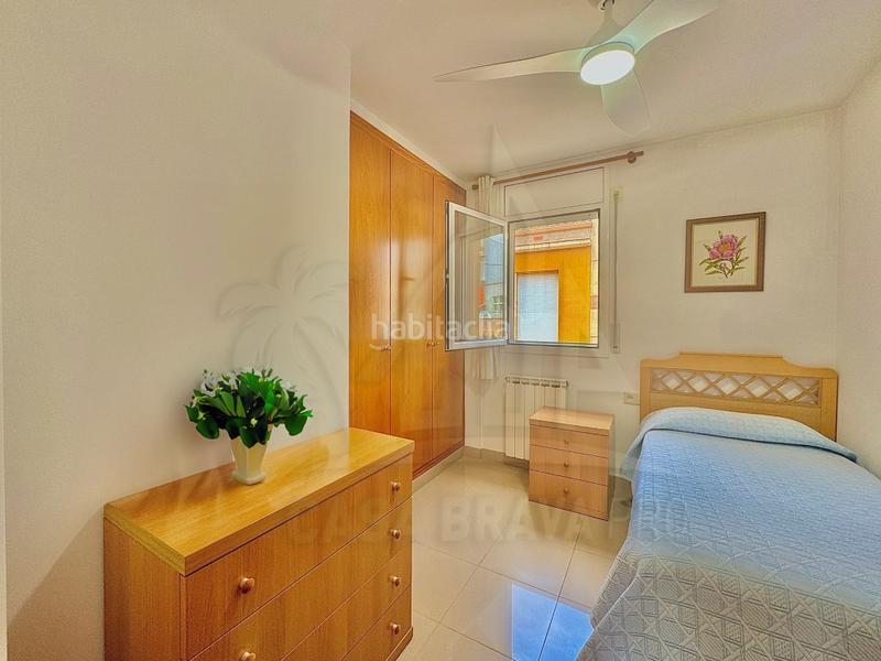 Foto d02bf2b6-aee4-4dce-92fc-f601cf33f829. Àtic amb aparcament a El Pedró Palamós