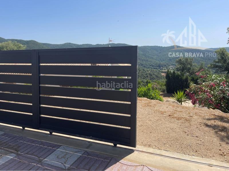 Foto 5d422bbe-8d09-4268-98fa-019714ccbf34. Casa vive en plena naturaleza con vistas al mar y montaña encantadora casa de una planta en val repos en Santa Cristina d´Aro