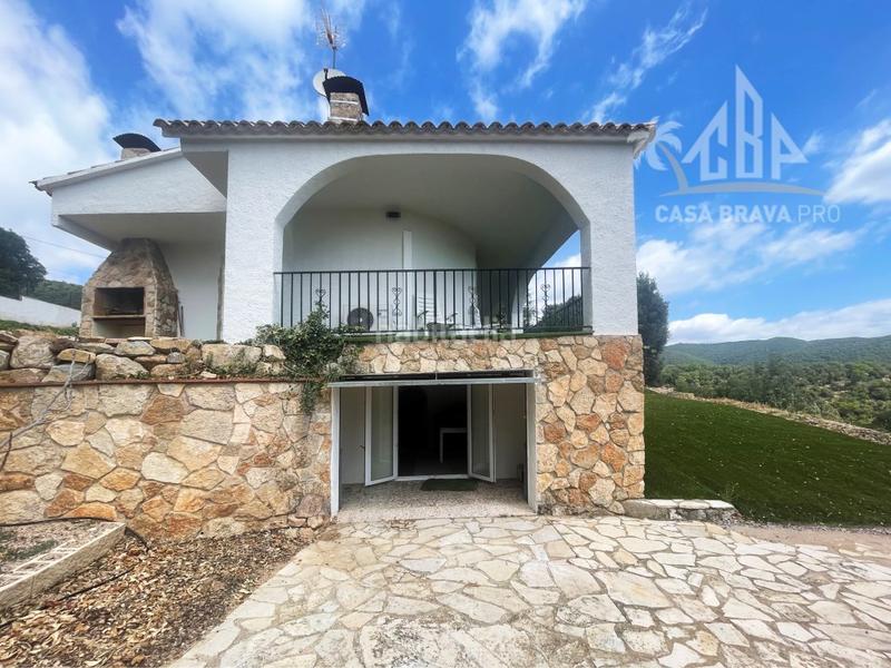 Foto 681a37fc-1931-4e4a-a5a6-df9f1c5b0107. Casa vive en plena naturaleza con vistas al mar y montaña encantadora casa de una planta en val repos en Santa Cristina d´Aro