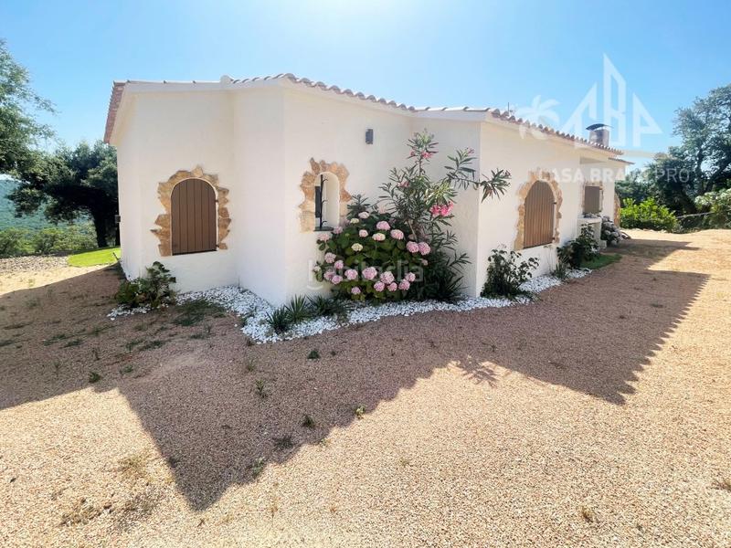Foto 731bc9b8-4279-474c-8451-fa8f01eca385. Casa vive en plena naturaleza con vistas al mar y montaña encantadora casa de una planta en val repos en Santa Cristina d´Aro