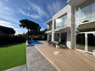 Maison  N/a. Villa de lujo con piscina en treumal, costa brava