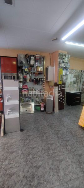 Foto 7b2c8849-db5c-4790-94e6-7dd993a239b1. Local comercial a Porta Barcelona