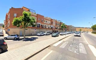 Lloguer Aparcament cotxe  Dos hermanas. Plaza de garaje en alquiler