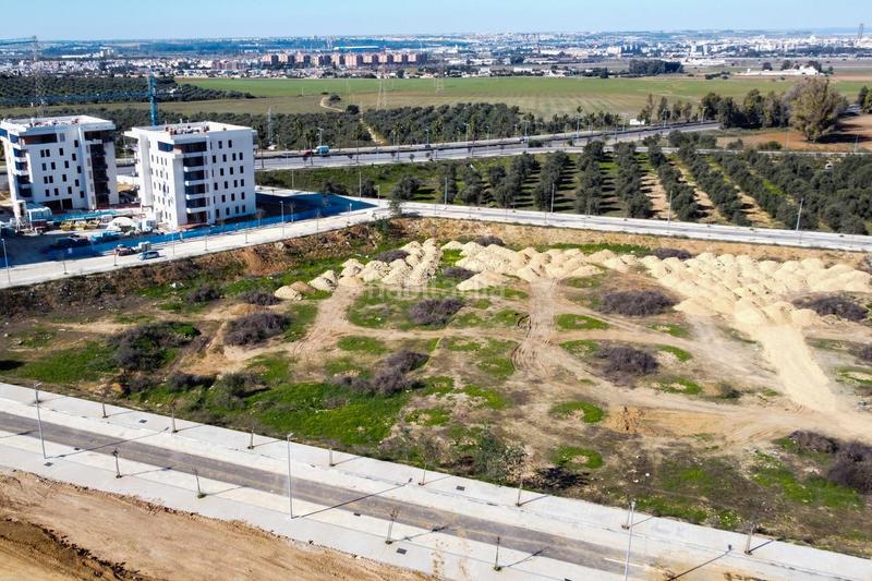 Foto 22de3231-7c83-4e6b-8642-828cf61845c1. Terrain résidentiel dans Entrenúcleos Dos Hermanas