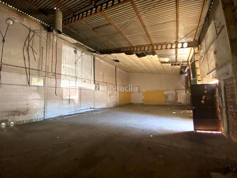 Foto 33be5d9c-d39f-4c13-9919-4b93c8183429. Capannone industriale in La Motilla - Fuente del Rey Dos Hermanas