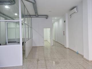 Location Local commercial  Carlos i de españa. Local comercial en alquiler