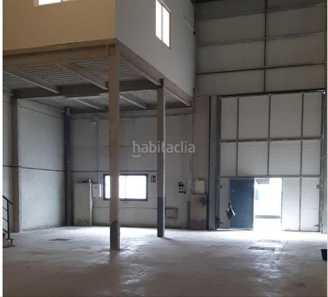 Foto 4b1b9949-30bd-42cd-9566-5fee8534c2b7. Rent industrial building in La Paz Alcalá de Guadaira