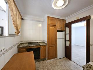 Rent Flat in La Paz. Piso solo cocina amueblada zona instituto