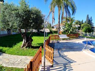 Maison  Otero. Chalet independiente en torrequinto su oasis a un paso de sevill