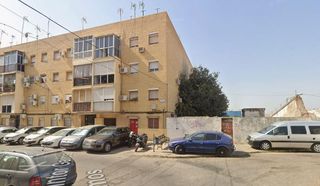 Pis  Pintor garcía ramos. Piso en subasta en rabesa