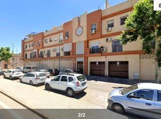 Lloguer Aparcament cotxe  Dos hermanas. Plaza de garaje