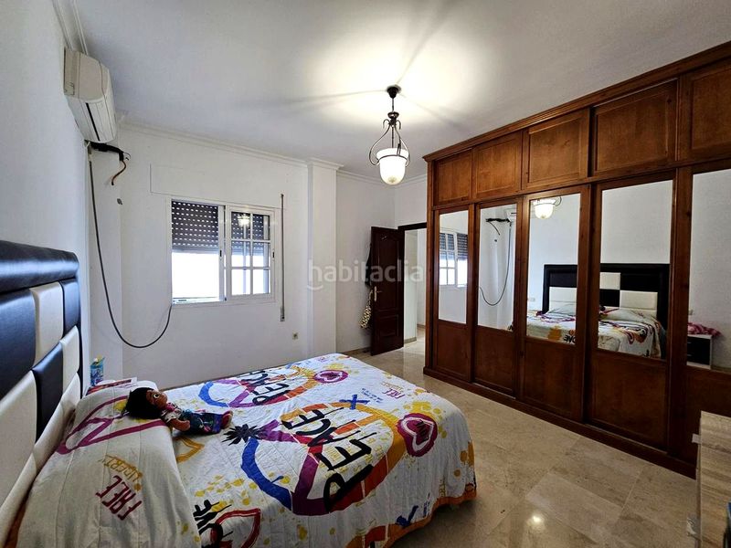 Foto 54f00df1-095f-4655-9365-0edbc07768ff. Casa adossada amb aparcament a Centro Alcalá de Guadaira