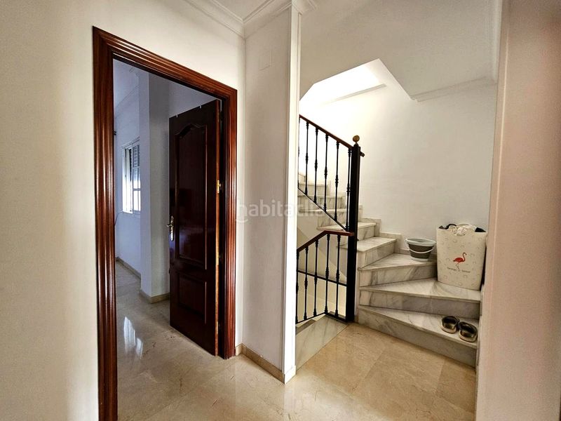 Foto ba69b8df-1527-4983-bda0-72c7fc4568a1. Casa adossada amb aparcament a Centro Alcalá de Guadaira