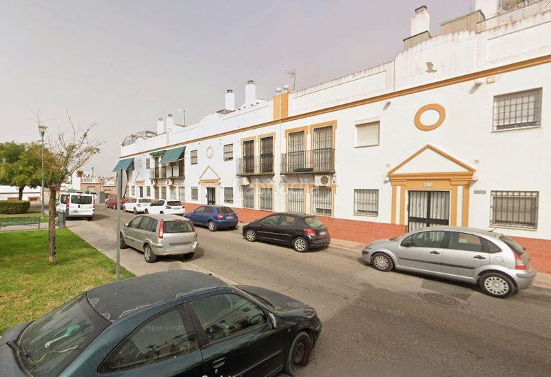 Foto f78910d0-b884-4bfe-a33c-561f2fdad624. Pis amb aparcament a Centro Alcalá de Guadaira