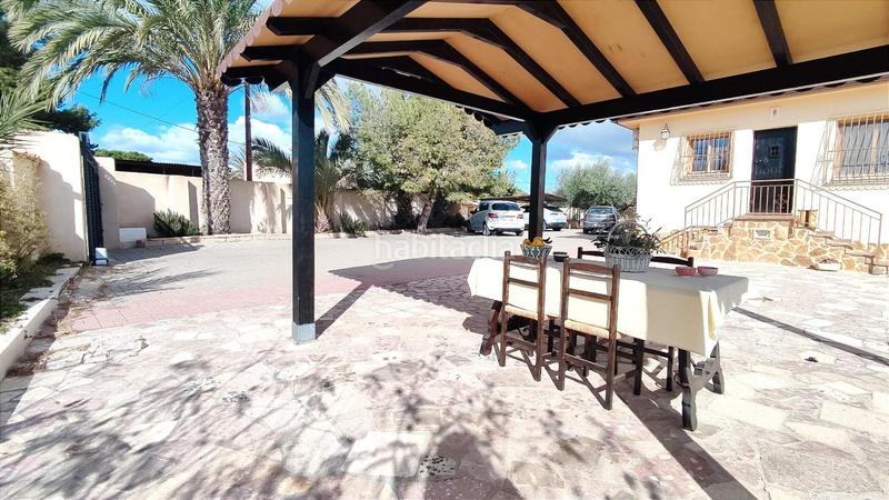 Foto 23a7cbf9-8b54-4cf6-8585-92166007c21d. Chalet acogedor chalet con encanto en san vicente del raspeig en Sant Vicent del Raspeig