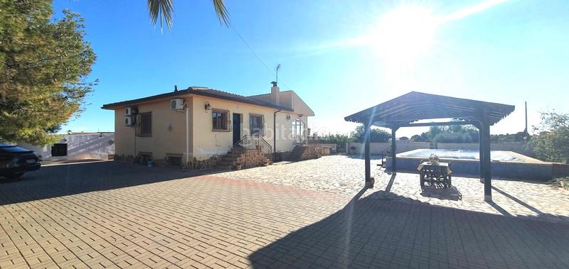 Foto 4b7b0dc2-89d0-4a39-b5a3-f4c9bec8f984. Chalet acogedor chalet con encanto en san vicente del raspeig en Sant Vicent del Raspeig