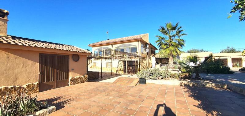 Foto ee1e9f21-92e3-420d-8df4-09330bbbbcdc. Chalet acogedor chalet con encanto en san vicente del raspeig en Sant Vicent del Raspeig