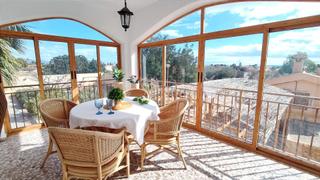 Chalet en Villamontes-Boqueres. Acogedor chalet con encanto en san vicente del raspeig