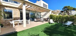 Casa en Poble Nou-Montiboli. A la venta lujosa villa a 50 metros del mar en la mejor urbaniza