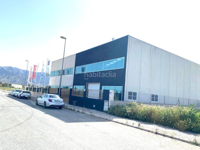 Foto 7bb53643-94f9-4b02-8d90-7b682d8b5b98. Location bâtiment à usage industriel dans Cox
