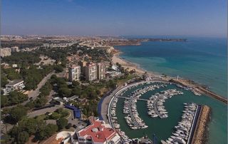 Ático en Campoamor. Ático a estrenar