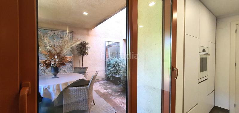 Foto 2016c9fb-cbc4-4309-8826-43951ae53e2a. Casa adossada amb calefacció aparcament piscina a Alicante