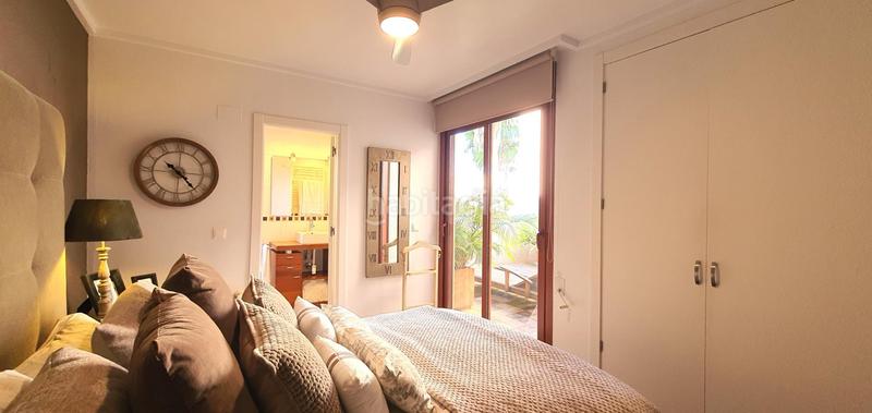 Foto 94c0e4ab-3a56-47b5-9899-ae85f0abbb10. Casa adossada amb calefacció aparcament piscina a Alicante