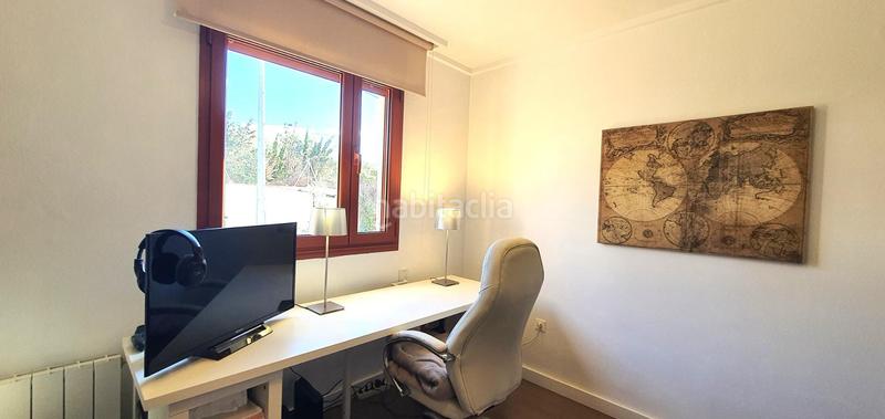 Foto baa79018-7650-4e29-ab44-3c16cb555e66. Casa adossada amb calefacció aparcament piscina a Alicante