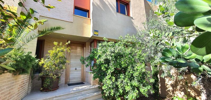 Foto c4d71b8a-3c8e-48f5-a532-51a560ec85ac. Casa adossada amb calefacció aparcament piscina a Alicante