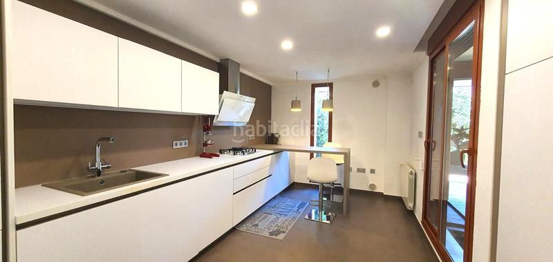 Foto d84c58f6-9a8a-4be0-aceb-b9f295518ba7. Casa adossada amb calefacció aparcament piscina a Alicante