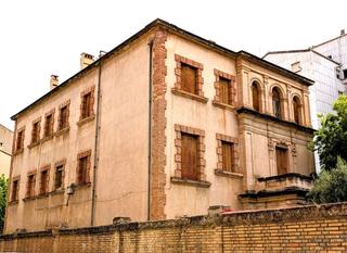 Chalet in Eixample. Palacete en venta para nueva delegación de empresas en alcoy