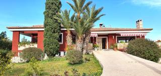 Chalet à La Font-Mezquitas. Magnífico chalet independiente en venta en la font con parcela d