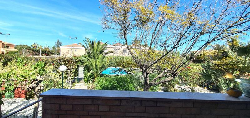 Foto 78805b44-6056-4cc2-9e0d-8a0671b4c41c. Xalet amb calefacció aparcament piscina a La Font-Mezquitas San Juan de Alicante