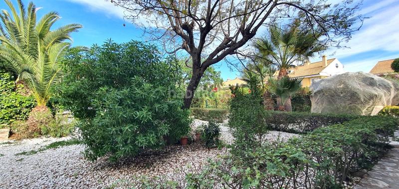 Foto 8845407c-a55b-4d60-a7a9-611a0715e2e5. Chalet magnífico chalet independiente en venta en la font con parcela de 2812 metros en San Juan de Alicante