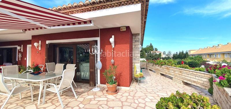 Foto a3fe19b2-3a1f-475b-8b20-d00967fd5f24. Xalet amb calefacció aparcament piscina a La Font-Mezquitas San Juan de Alicante