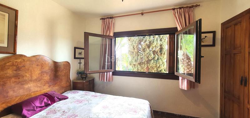 Foto aae429ef-40ae-4a11-9efe-bd7fab9ade40. Xalet amb calefacció aparcament piscina a La Font-Mezquitas San Juan de Alicante