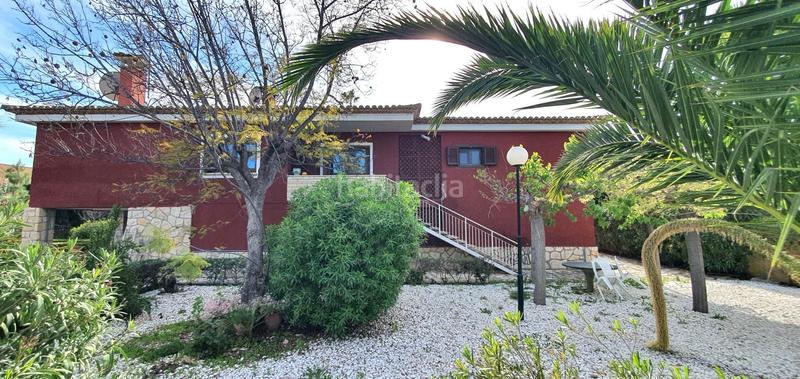 Foto b79a8534-c756-47d8-928f-e7f1eec91571. Chalet magnífico chalet independiente en venta en la font con parcela de 2812 metros en San Juan de Alicante