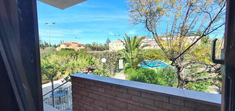 Foto f5ba44fa-b5e6-413a-9f4e-f7e80f0edb07. Xalet amb calefacció aparcament piscina a La Font-Mezquitas San Juan de Alicante