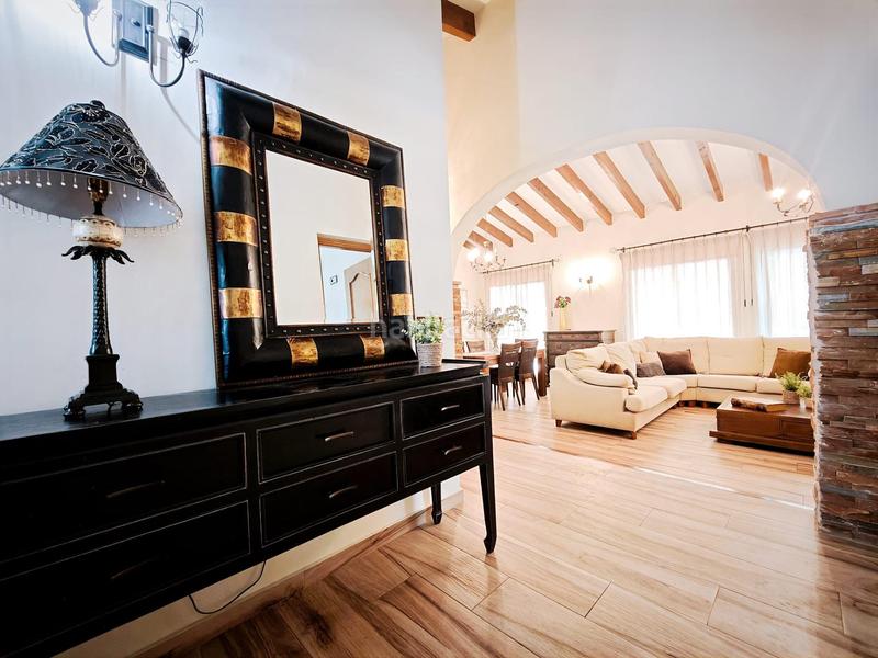 Foto 5fb91541-a55f-4a40-a463-fa3001ab5d30. Chalet precioso chalet de estilo mediterráneo en san vicente del raspeig en Sant Vicent del Raspeig