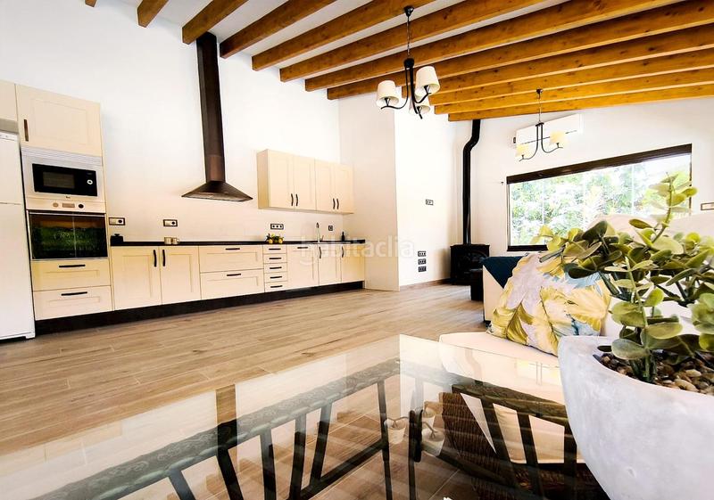 Foto 9ca2c318-9b4f-4a0e-915f-5456a9ff4e1b. Chalet precioso chalet de estilo mediterráneo en san vicente del raspeig en Sant Vicent del Raspeig