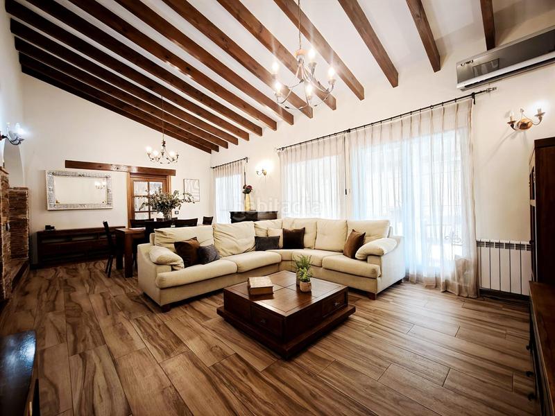 Foto ff3ac1a0-0bee-4bcf-bd11-a0567f7e7160. Chalet precioso chalet de estilo mediterráneo en san vicente del raspeig en Sant Vicent del Raspeig