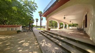 Country house in Onil. Magnífica finca rústica en onil a tan solo 35 kilómetros de alic