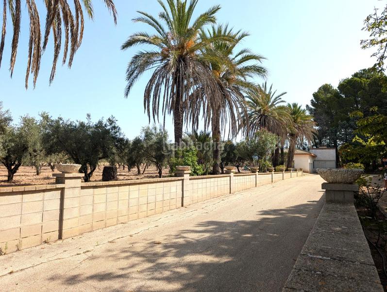 Foto 54993837-0a0e-48fd-9832-2f5f841e3923. Bauernhof mit parking in Onil