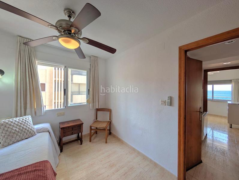 Foto c64575de-c949-478b-b5ca-d304f6c81fae. Piccolo appartamento con parcheggio in Playa Levante Benidorm