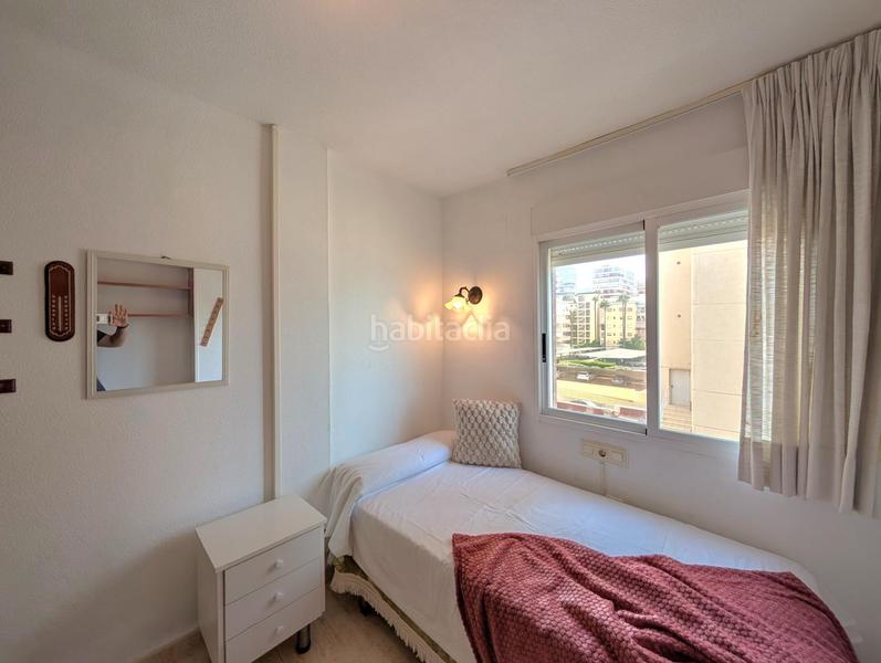 Foto dbe640bb-5e61-4c5b-bad0-953e174efa3e. Piccolo appartamento con parcheggio in Playa Levante Benidorm