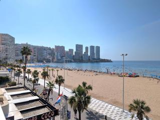 Apartament a Playa Levante. Magnifico apartamento en playa de levante de benidorm a tan solo