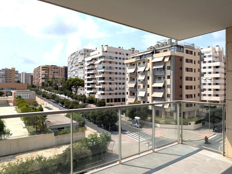 Foto 34cc071c-2de9-4fcc-b0e4-f7eb556a8534. Piso excelente piso en urbanización de lujo en Playa de San Juan en Alicante